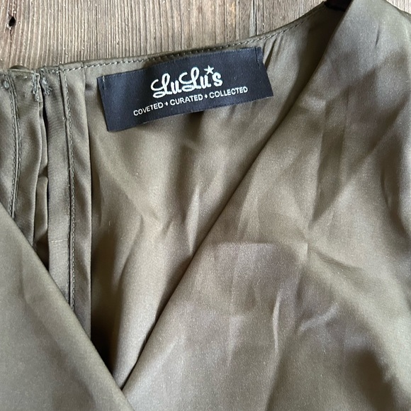 LuLu’s Olive Green Silk Blouse - Picture 3 of 3